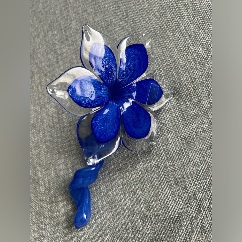 Vintage Murano Italy Hand Blown Art Glass Blue Flower  Twisted Stem